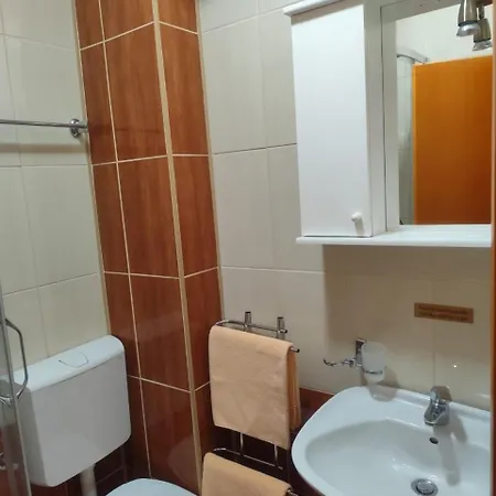 Dvor Kornic Guest house Budva